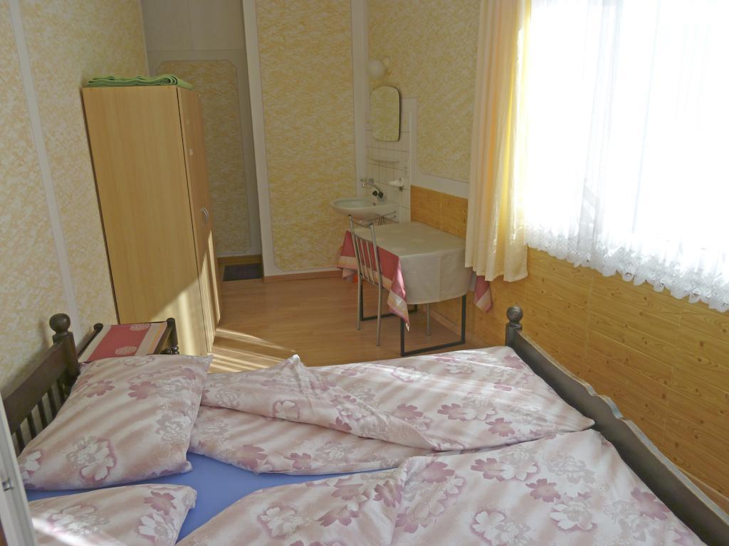 Pension Schoenblick Saas-Grund Kültér fotó