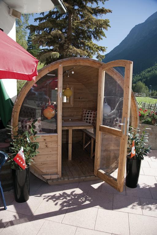 Pension Schoenblick Saas-Grund Kültér fotó